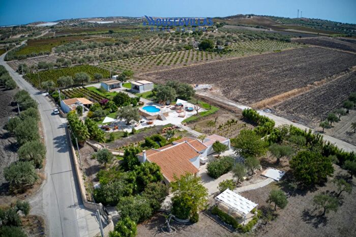 Casa trilocale in vendita in Bonivini, Noto