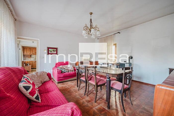 Casa con 6 locali in vendita in Via Mazzoco, Aviano