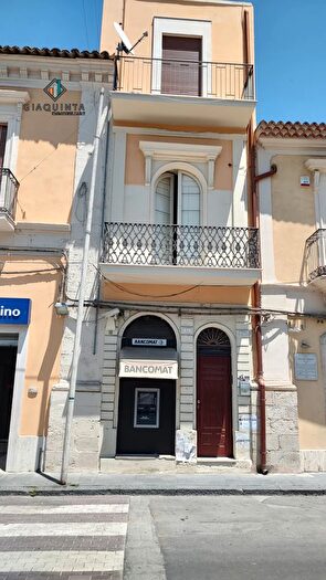 Casa con 5 locali in vendita in Via Vittorio Emanuele N, Palagonia