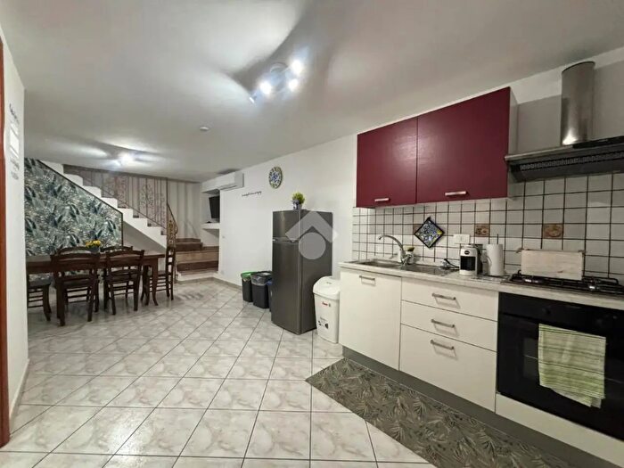 Appartamento trilocale in vendita in Via Oblati, Agrigento
