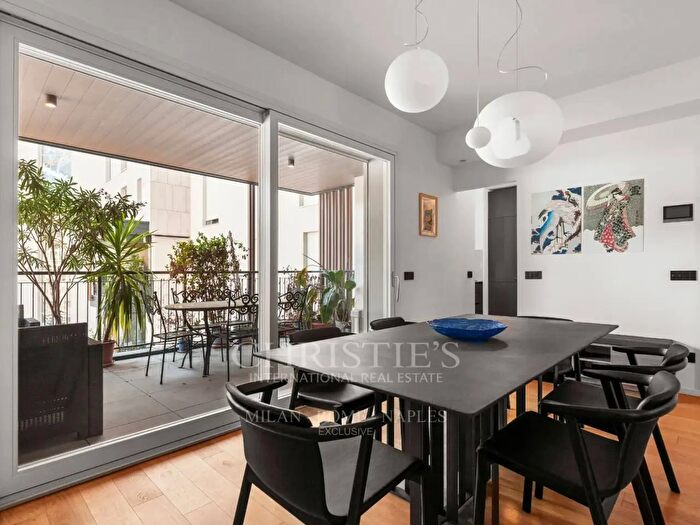 Appartamento trilocale in affitto in Via Sandro Botticelli, Milano