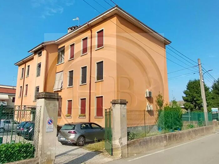 Appartamento bilocale in vendita in Via XXV Maggio, Cavaria Con Premezzo
