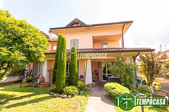 Casa con 5 locali in vendita in Via Verdi, Trescore Cremasco