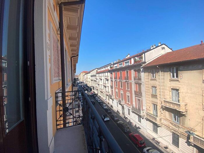 Appartamento quadrilocale in affitto in Via Spartaco, Montenero, Milano