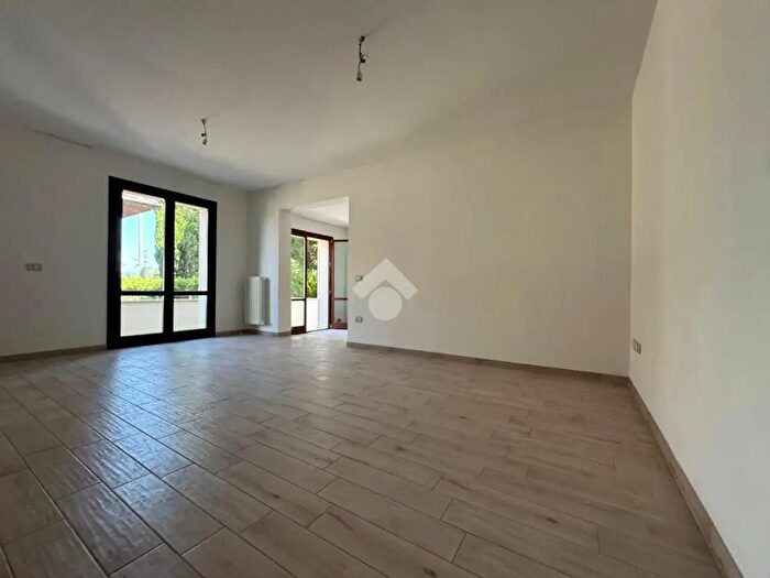 Appartamento trilocale in vendita in Via San Giovanni in Marignano, Tavullia