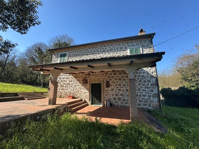 Casa con 7 locali in vendita in Via Quattro Strade, Patrica