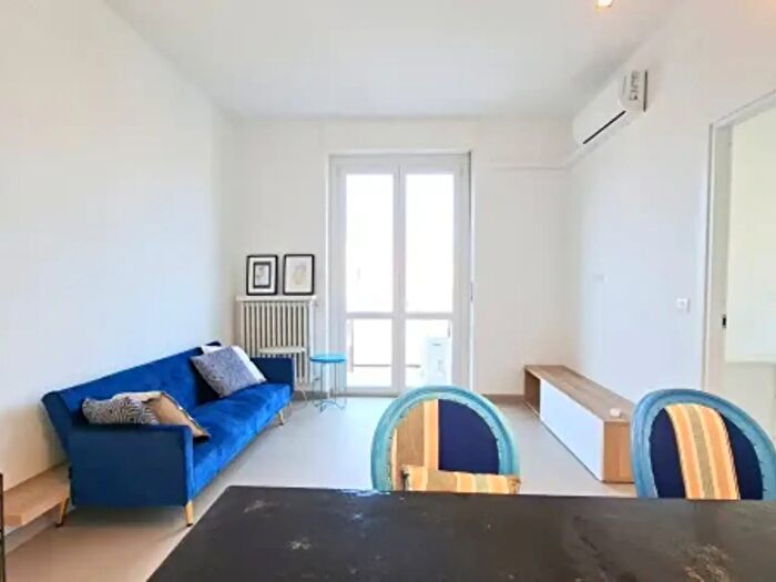 Appartamento bilocale in vendita in Viale dei Platani, Lodi