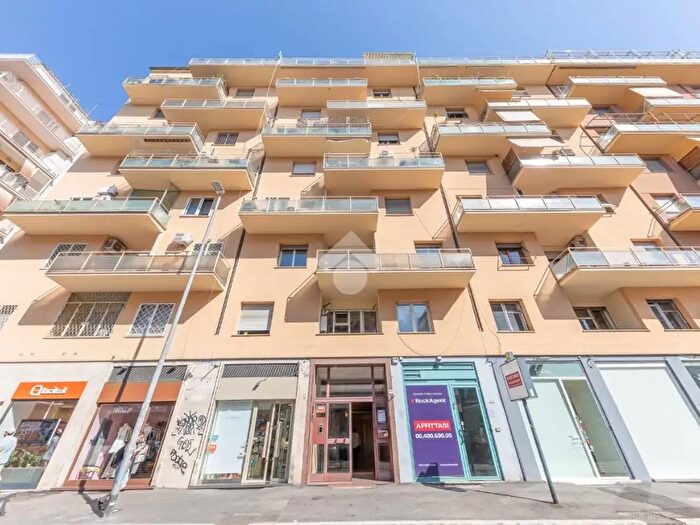Appartamento quadrilocale in vendita in Viale Libia, Roma