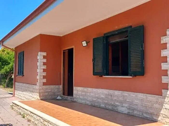 Casa trilocale in vendita in Via Amatore Sciesa, Aprilia