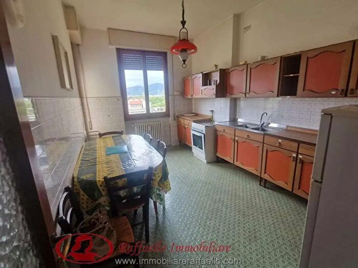 Appartamento quadrilocale in vendita in Via Unione Sovietica, Firenze