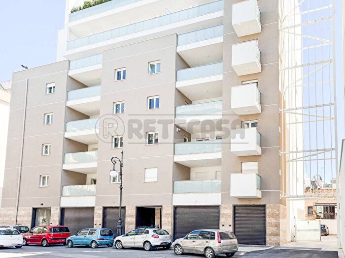 Appartamento trilocale in affitto in Via Piave, Bisceglie