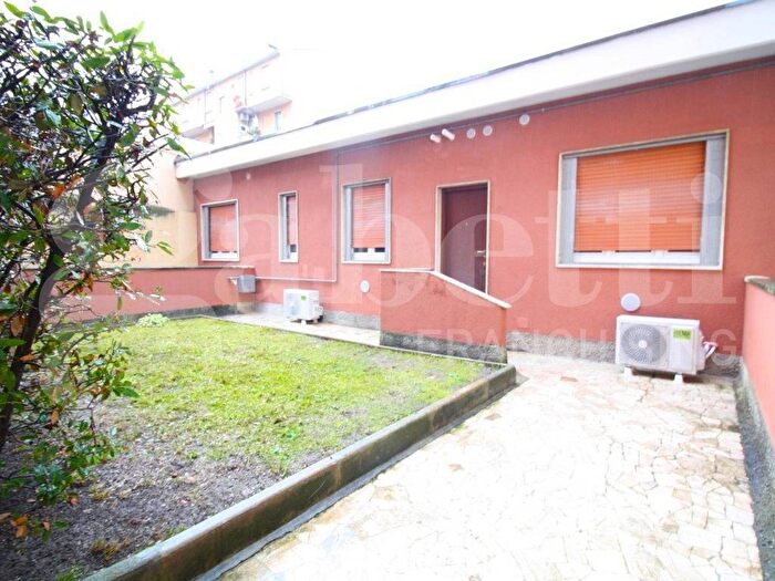 Appartamento bilocale in affitto in Via Jacopo Palma, Gambara, Milano