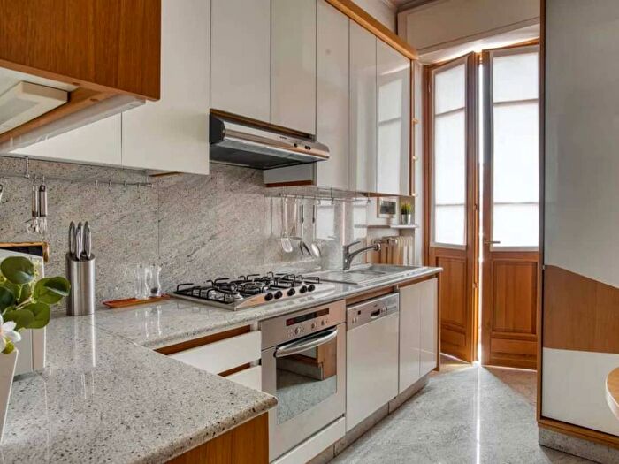 Appartamento bilocale in affitto in Via Luisa Battistotti Sassi, Plebisciti Susa, Milano