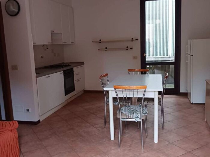 Appartamento trilocale in affitto in Borgo della Chiozza, Parco Ducale Oltretorrente, Parma