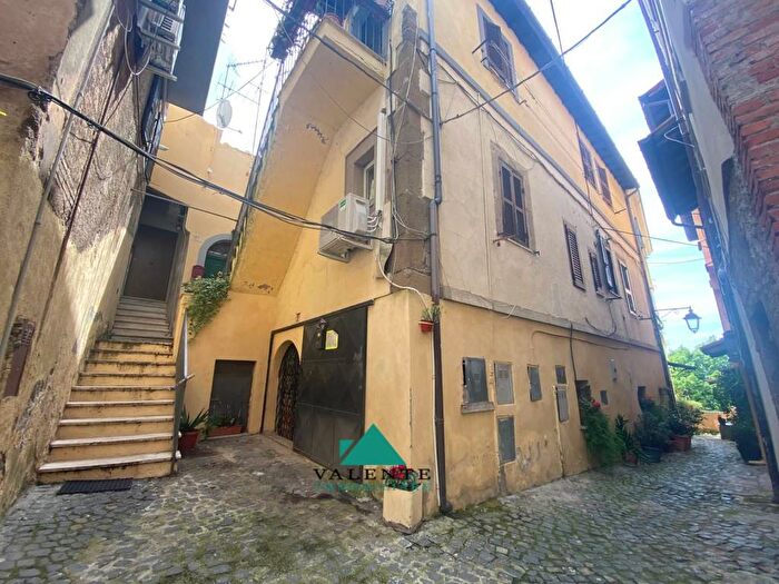 Appartamento bilocale in affitto in Via Pierantonio Petrini, Centro, Palestrina