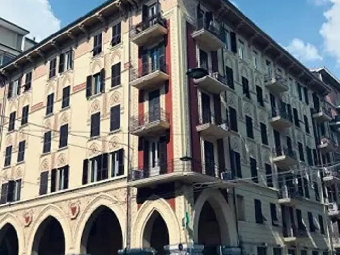 Appartamento con 6 locali in vendita in Via Vittorio Veneto, La Spezia