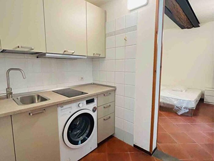 Appartamento monolocale in affitto in Via dei Gallucci, Centro Storico, Modena