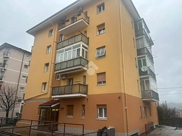 Appartamento bilocale in vendita in Via Patrizio, Trieste