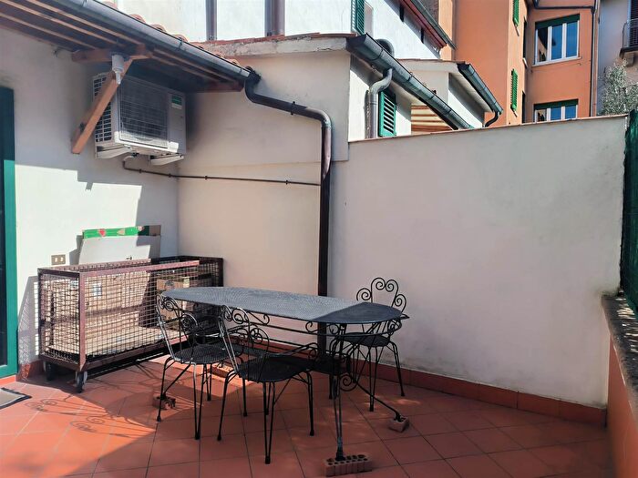 Appartamento quadrilocale in vendita in Via Bonizio Segni, Poggibonsi