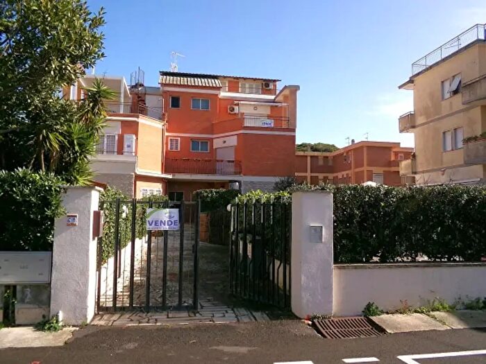 Appartamento quadrilocale in vendita in Corso San Francesco, Anzio