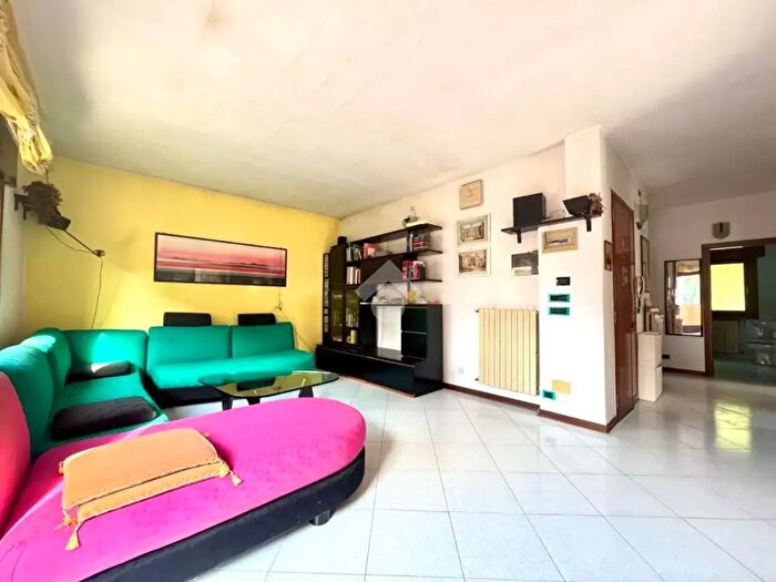 Appartamento con 6 locali in vendita in Via Agostini, Padova