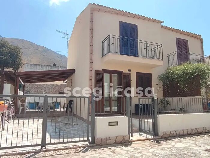 Casa trilocale in vendita in Via Amba Alagi, San Vito Lo Capo