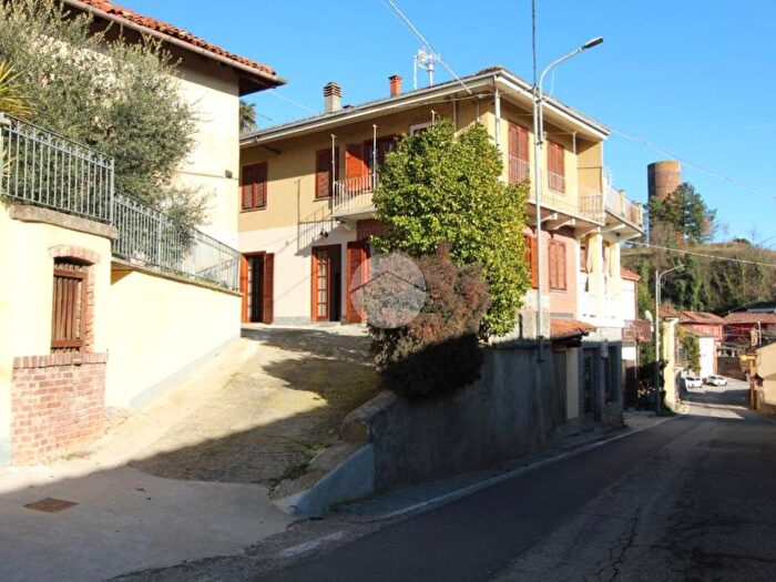 Appartamento bilocale in affitto in VIA ROMA, Centro, Montaldo Roero