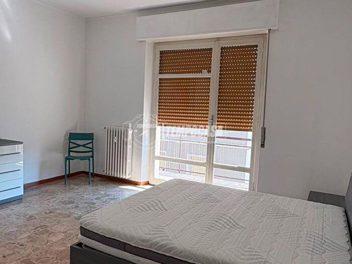 Appartamento quadrilocale in affitto in Via Pietro Rubini, Ospedale Volturno, Parma