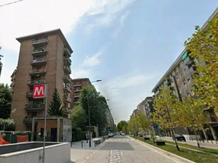 Appartamento bilocale in affitto in Via Lorenteggio, Milano
