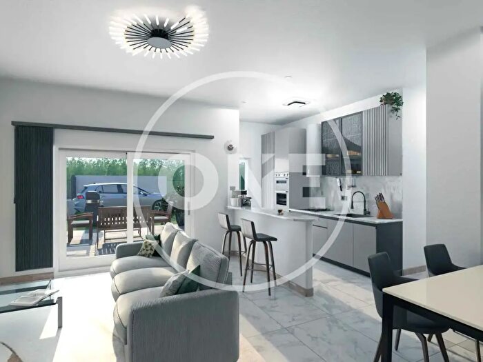 Appartamento trilocale in vendita in Viale Hugo Pratt, Roma