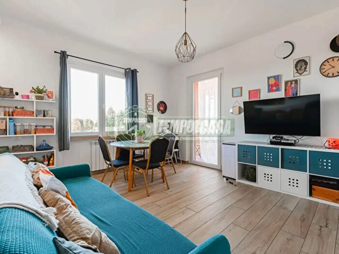 Appartamento trilocale in vendita in Via Papa Giovanni XXIII, Azzano San Paolo