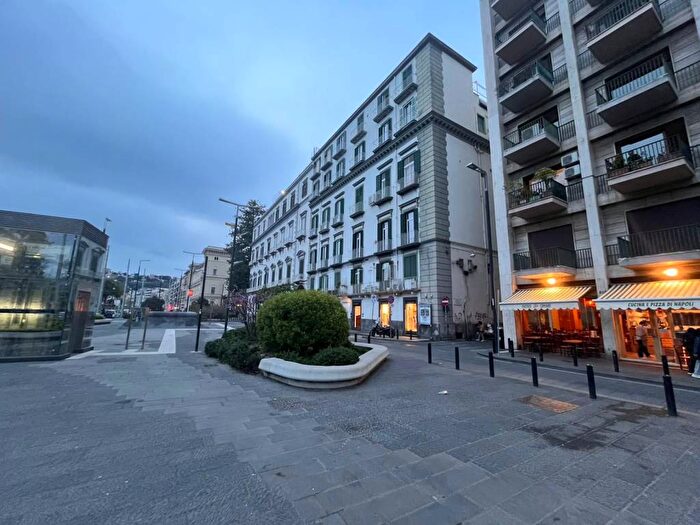 Casa monolocale in affitto in Via Giovanni Bausan, Chiaia, Napoli