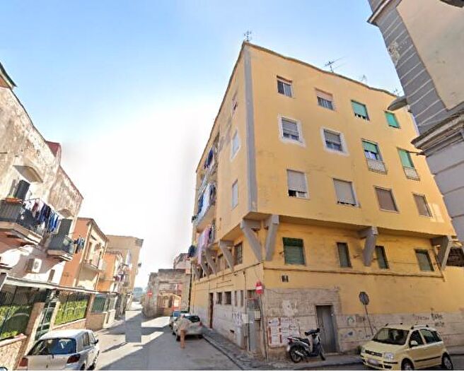 Appartamento trilocale in vendita in Via Cuparella, Torre Annunziata
