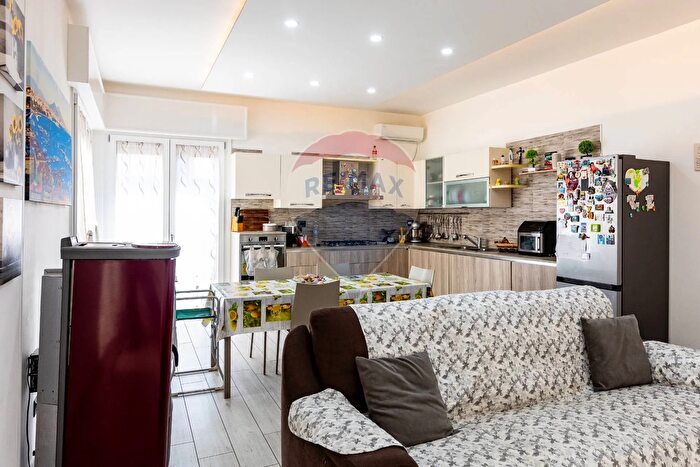 Appartamento con 6 locali in vendita in Via Trieste, Salsomaggiore Terme