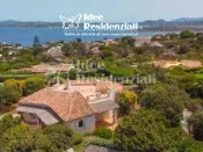 Casa quadrilocale in affitto in Via Sarra Porto Rafael, Palau