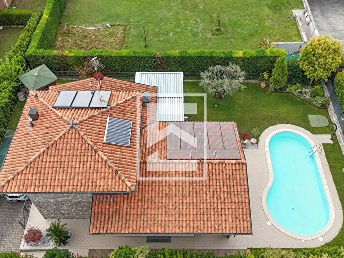 Casa con 9 locali in vendita in Via del Torchio, Manerba Del Garda
