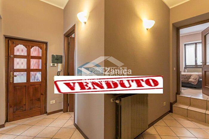 Casa quadrilocale in vendita in Via Libertà, Zanica