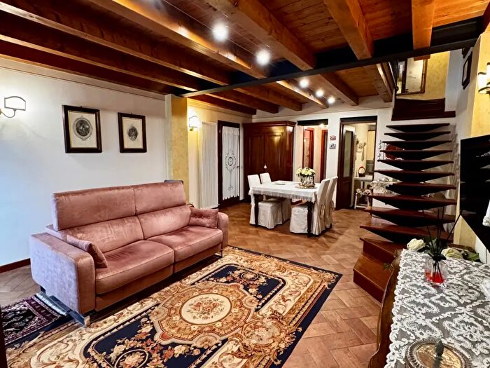 Casa trilocale in vendita in Via Europa, Este