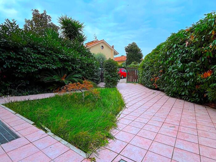 Casa con 6 locali in affitto in Centro, Francavilla al Mare