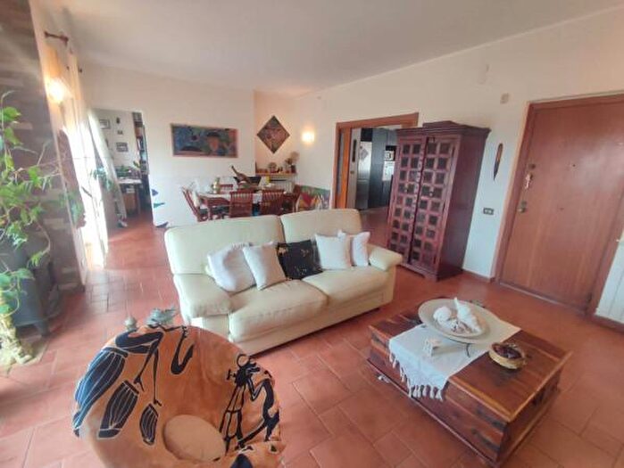 Appartamento con 5 locali in vendita in Via Calcante, Palermo