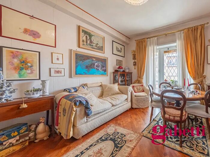 Appartamento trilocale in vendita in Via Ferrante Ruiz, Roma