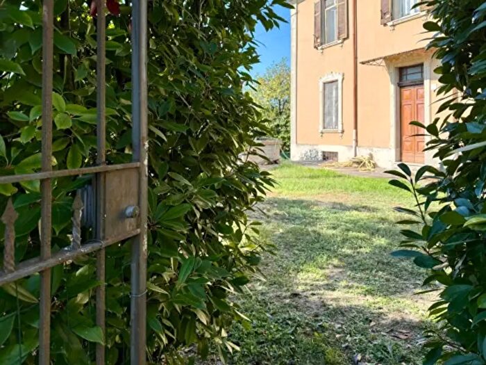Casa con 6 locali in vendita in Strada Torrazza Coste, Voghera