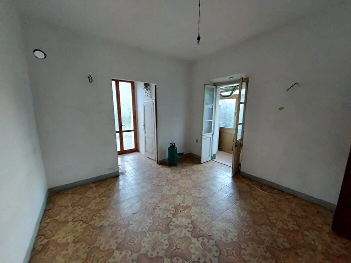 Appartamento trilocale in vendita in Buti