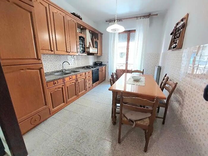 Appartamento quadrilocale in vendita in Ella Resistenza, Lastra A Signa