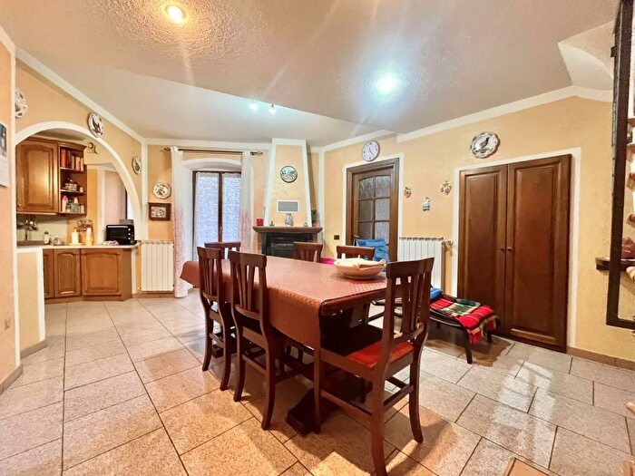 Appartamento con 7 locali in vendita in Verbania