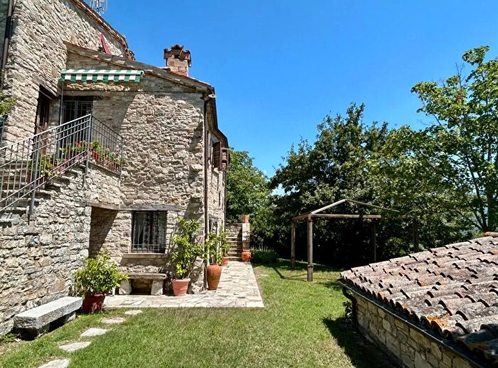 Casa con 5 locali in vendita in Novafeltria Rn, Novafeltria