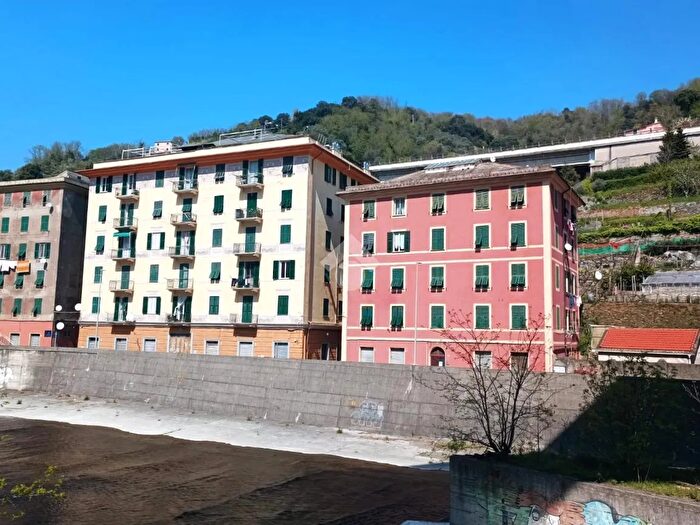 Appartamento quadrilocale in vendita in Via Lemerle, Genova