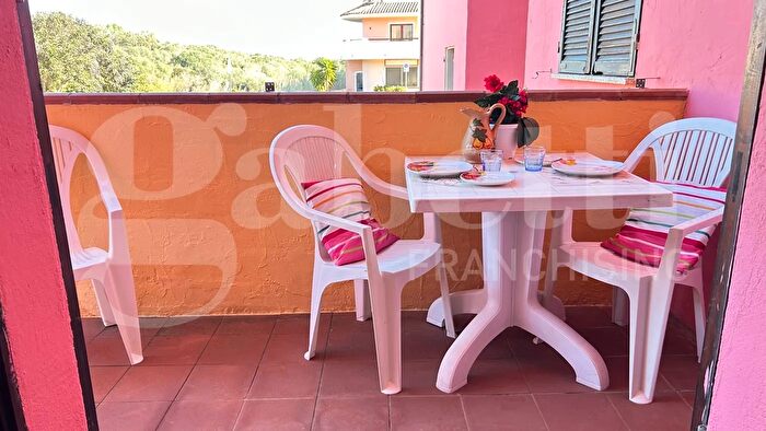 Appartamento trilocale in vendita in Trilocale con Veranda Porto Pozzo Stra Curichena, Santa Teresa Gallura