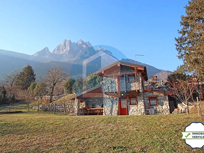 Casa trilocale in vendita in Losine Bs, Losine