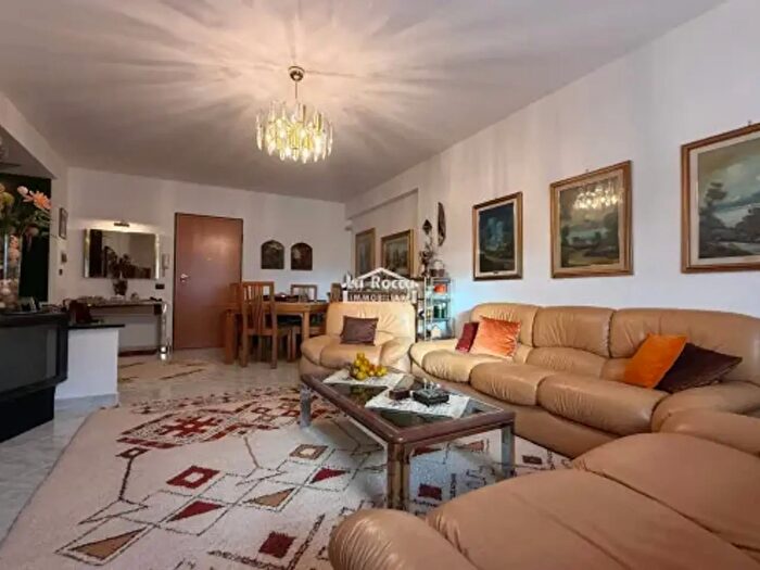 Appartamento con 6 locali in vendita in Viale Italia, Alcamo